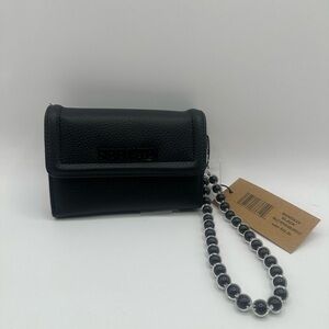 NWT black Steve Madden wristlet with removable bead wristlet